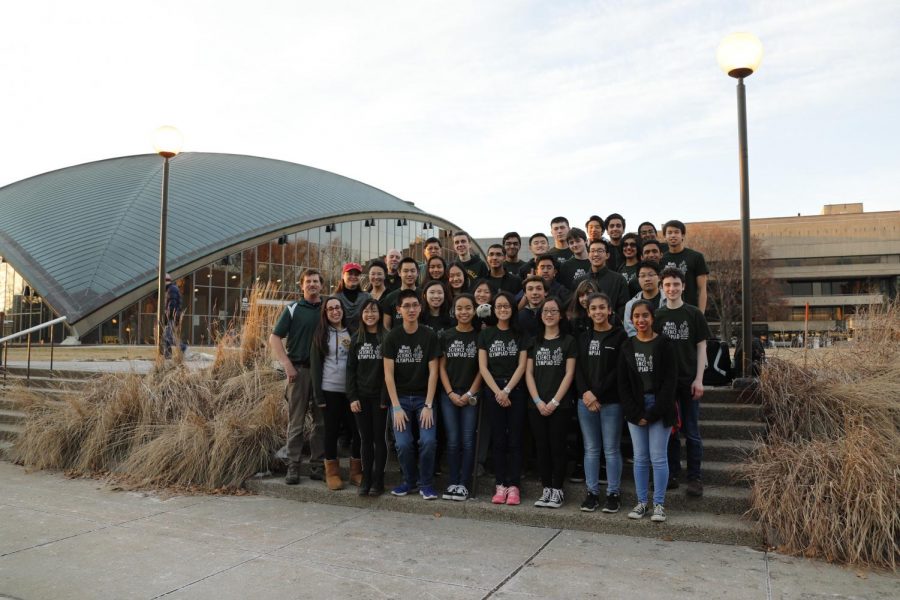 Ward Melville Science Olympiad poses for a photo at the MIT campus.
